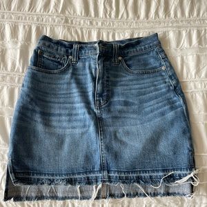Madewell denim skirt with fringed hem!